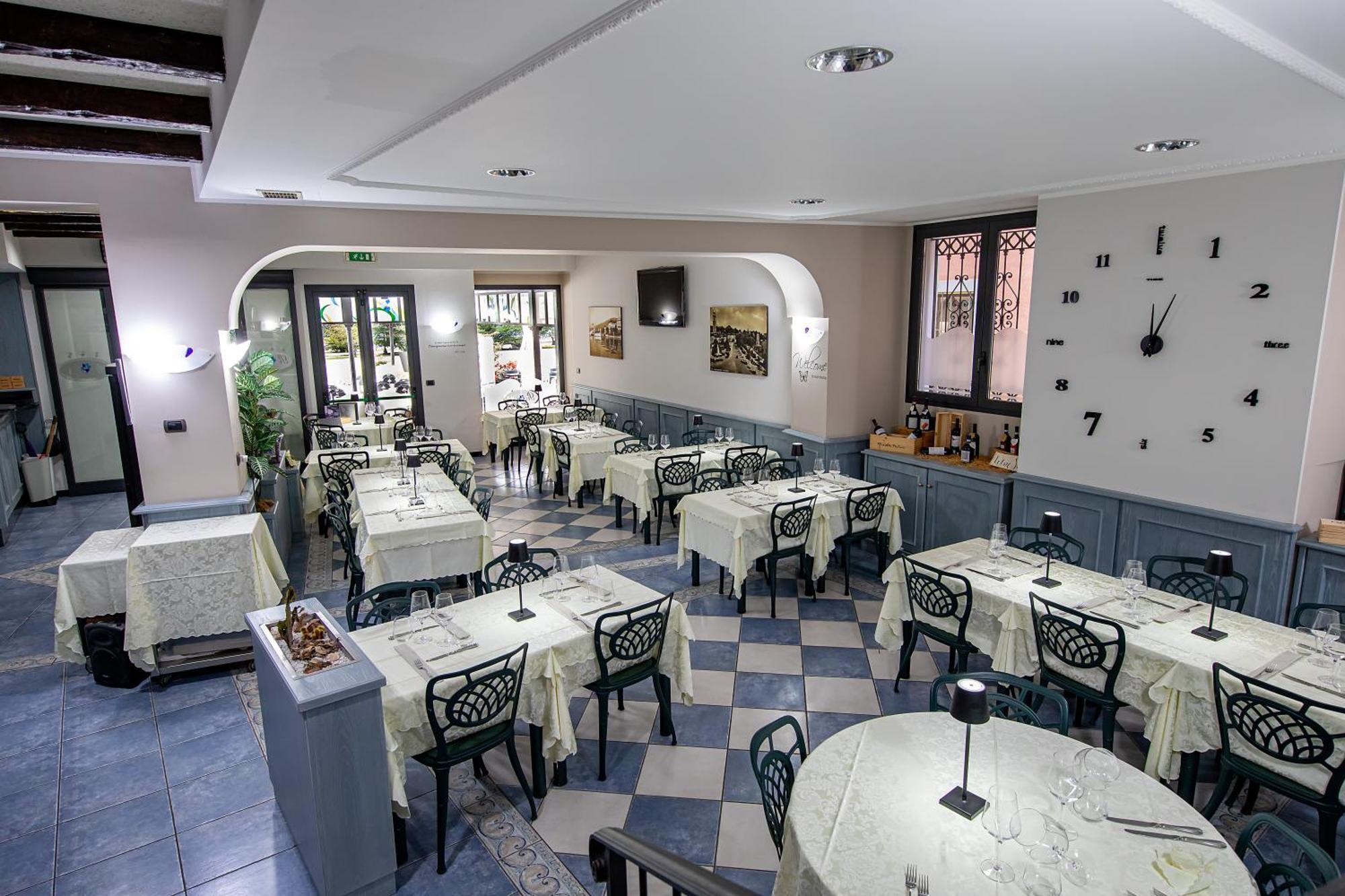 ורבאניה Hotel Novara מראה חיצוני תמונה